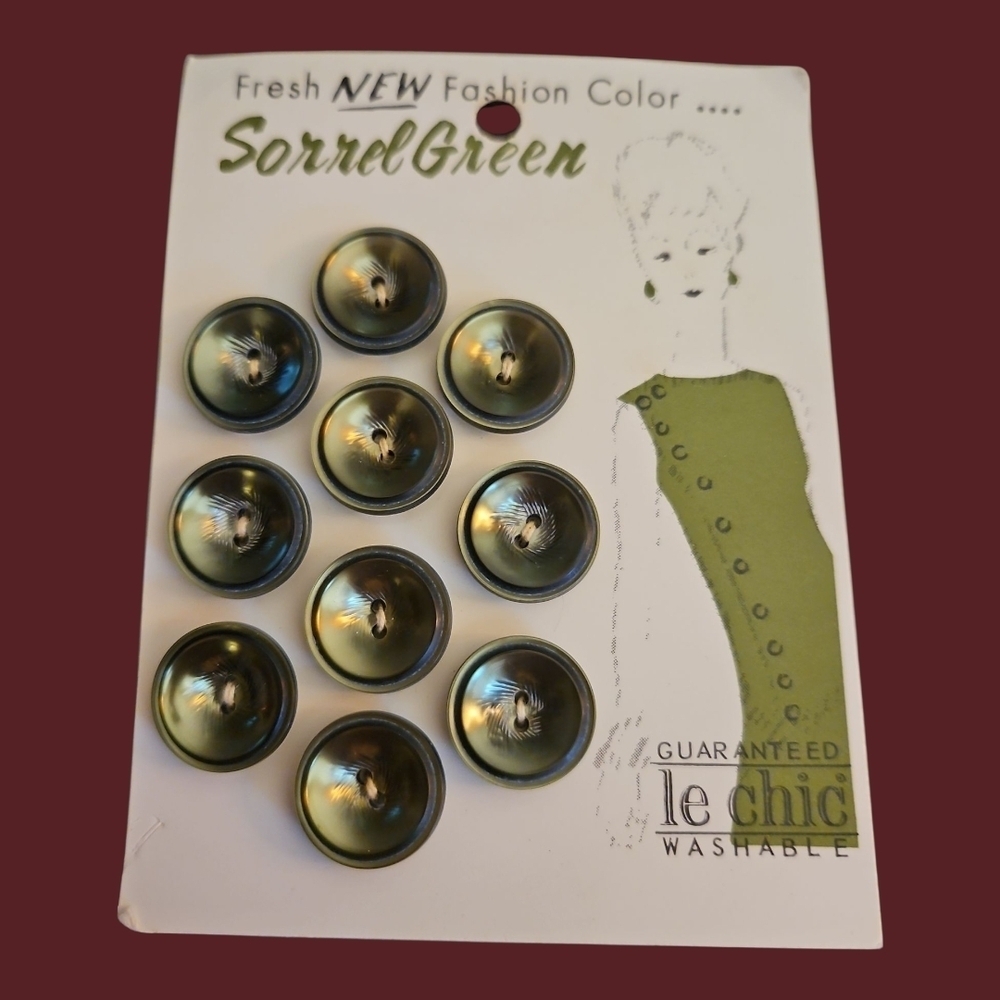 Vtg LE CHIC 1960s Sorrel Green Moonglow Concave Button Set